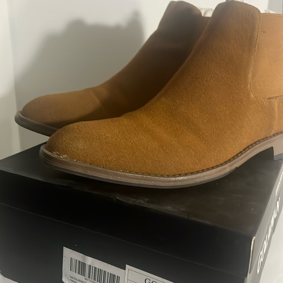 Golaiman  boots Like New Size 8.5 closet clean out sale. - Picture 3 of 12